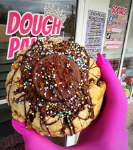 Load image into Gallery viewer, Cup Cup Glam Cookie🐰