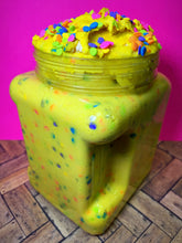 Load image into Gallery viewer, Golden Cake Batter Pro-Dough 38oz (Vegan Friendly)