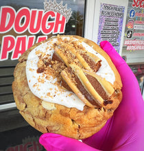 Load image into Gallery viewer, Nutella Swirl Glam Cookie🐰