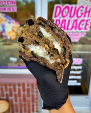 Load image into Gallery viewer, Ultimate Oreo Creme Glam Cookie
