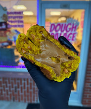 Load image into Gallery viewer, Golden Biscoff Batter Glam Cookie
