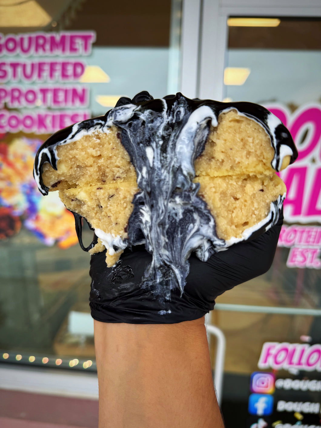 Black & White Ghost Glam Cookie