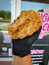 Load image into Gallery viewer, Cinnabon Oreo Glam Cookie
