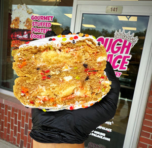 Lil’ Debbie’s Fall Party Cake Glam Cookie