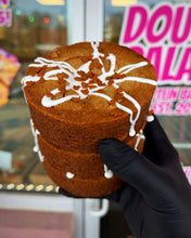 Load image into Gallery viewer, Gingerbread Blondie
