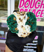 Load image into Gallery viewer, Cookie Monster S’mores Glam Cookie
