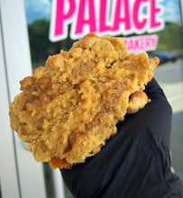 Load image into Gallery viewer, Pass The Zeppoli Glam Cookie
