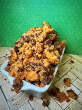 Load image into Gallery viewer, Pumpkin Muffin Choc. Chip Creamy Crumbles
