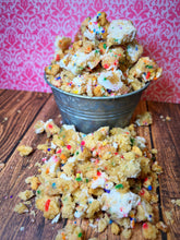 Load image into Gallery viewer, Frostin’ N Funfetti Creamy Crumbles
