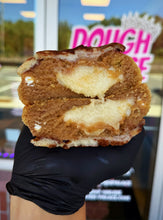 Load image into Gallery viewer, Cinna Time Fine Glam Cookie
