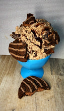 Load image into Gallery viewer, Fudge Rounds Pro-Dough
