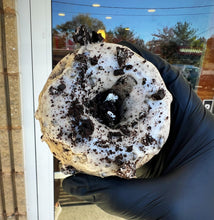 Load image into Gallery viewer, Oreo Xtreme Power Donut🍩
