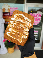 Load image into Gallery viewer, Cinnamon Apple Streusel Pro-Tart
