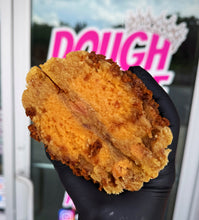 Load image into Gallery viewer, Oatmeal Salted Caramel Glam Cookie
