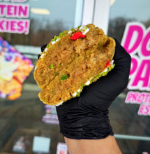 Load image into Gallery viewer, Fool’s Gold Glam Cookie
