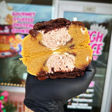 Load image into Gallery viewer, Hot Cocoa Chippy Glam Cookie
