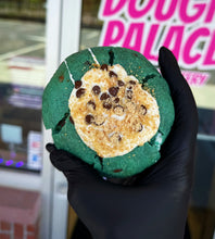 Load image into Gallery viewer, Cookie Monster S’mores Glam Cookie
