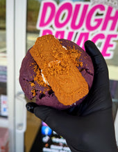 Load image into Gallery viewer, Biscoff Ube Glam Cookie
