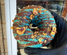 Load image into Gallery viewer, Cookie Monster Power Donut🍩
