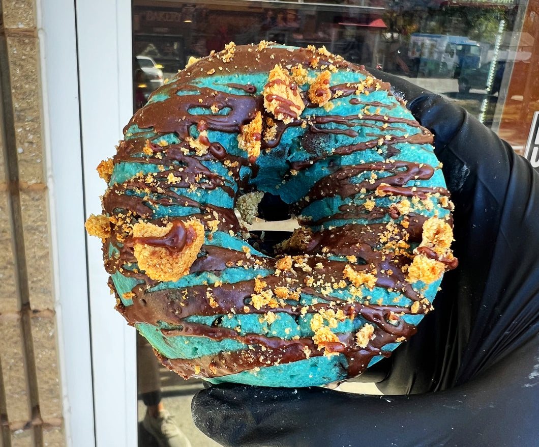 Cookie Monster Power Donut🍩