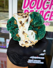 Load image into Gallery viewer, Cookie Monster S’mores Glam Cookie
