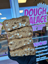 Load image into Gallery viewer, Pumpkin Biscoff Blondie Bar
