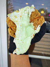 Load image into Gallery viewer, Pistachio Mallow Glam Cookie

