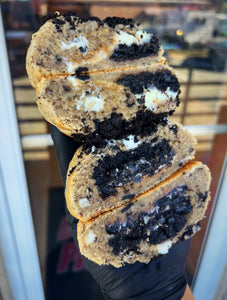 Oreo Truffle Cheesecake Glam Cookie