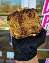 Load image into Gallery viewer, Peanut Butter Grahamy Glam Cookie
