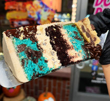 Load image into Gallery viewer, Cake Slices
