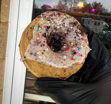 Load image into Gallery viewer, Oreo Funfetti Power Donut🍩
