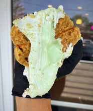 Load image into Gallery viewer, Pistachio Mallow Glam Cookie
