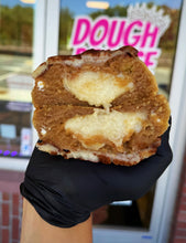 Load image into Gallery viewer, Cinna Time Fine Glam Cookie

