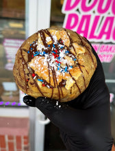 Load image into Gallery viewer, Patriotic Cannoli Glam Cookie
