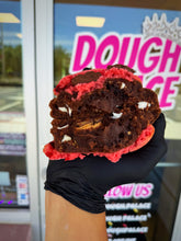 Load image into Gallery viewer, Neapolitan Roo Glam Cookie
