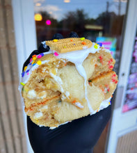 Load image into Gallery viewer, Vienna Funfetti Glam Cookie
