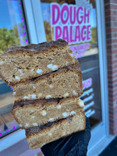 Load image into Gallery viewer, Pumpkin Doodle Blondie Bar
