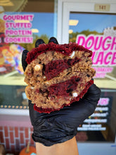 Load image into Gallery viewer, Red Velvet Cake Crunch Glam Cookie
