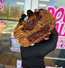 Load image into Gallery viewer, Brownie Bunny Glam Cookie
