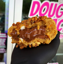 Load image into Gallery viewer, Nutella Majesty Glam Cookie
