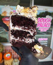Load image into Gallery viewer, Cake Slices
