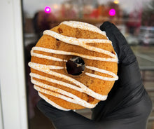 Load image into Gallery viewer, Cinna Sugar Power Donut🍩
