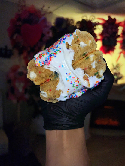 Frostin’ N Funfetti Glam Cookie