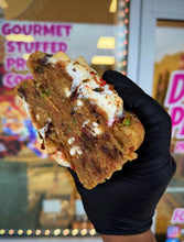 Load image into Gallery viewer, Rainbow Cookie S’mores Glam Cookie
