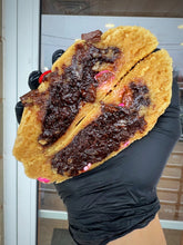 Load image into Gallery viewer, Cupid’s Crack Glam Cookie
