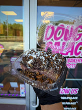 Load image into Gallery viewer, Blueberry Crumb Cake
