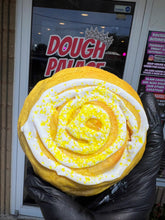 Load image into Gallery viewer, Cornbread Swirl Glam Cookie
