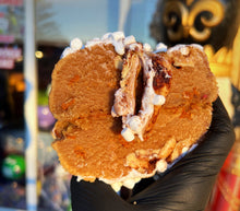 Load image into Gallery viewer, Hot Cocoa Cinnabon Glam Cookie
