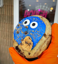 Load image into Gallery viewer, Mister Monster Glam Cookie
