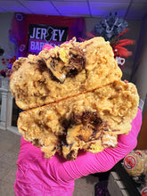 Load image into Gallery viewer, Reese Da Puff Glam Cookie
